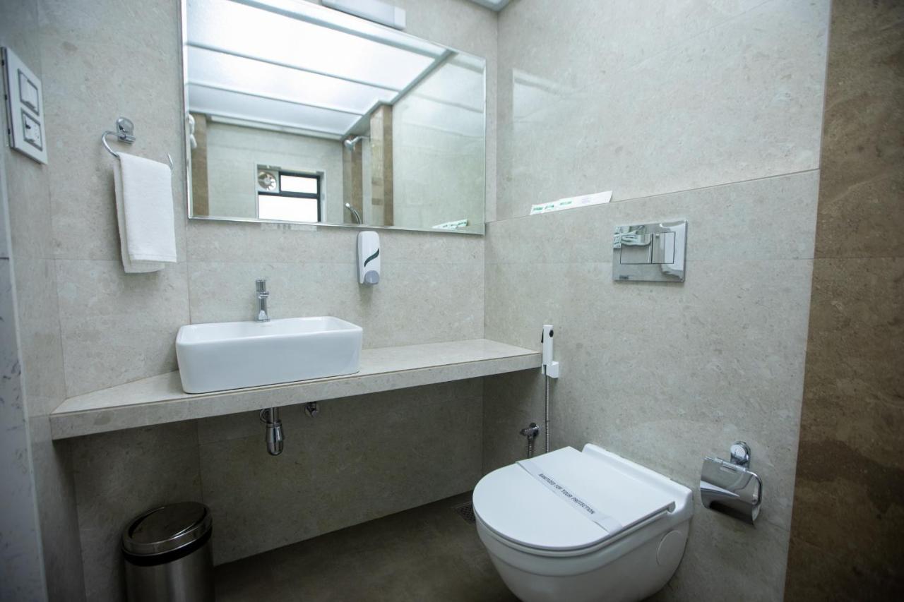 Hotel Naaz Executive Βομβάη Εξωτερικό φωτογραφία